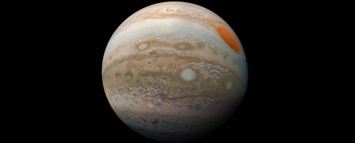 We never see a crescent jupiter from earth because jupiter